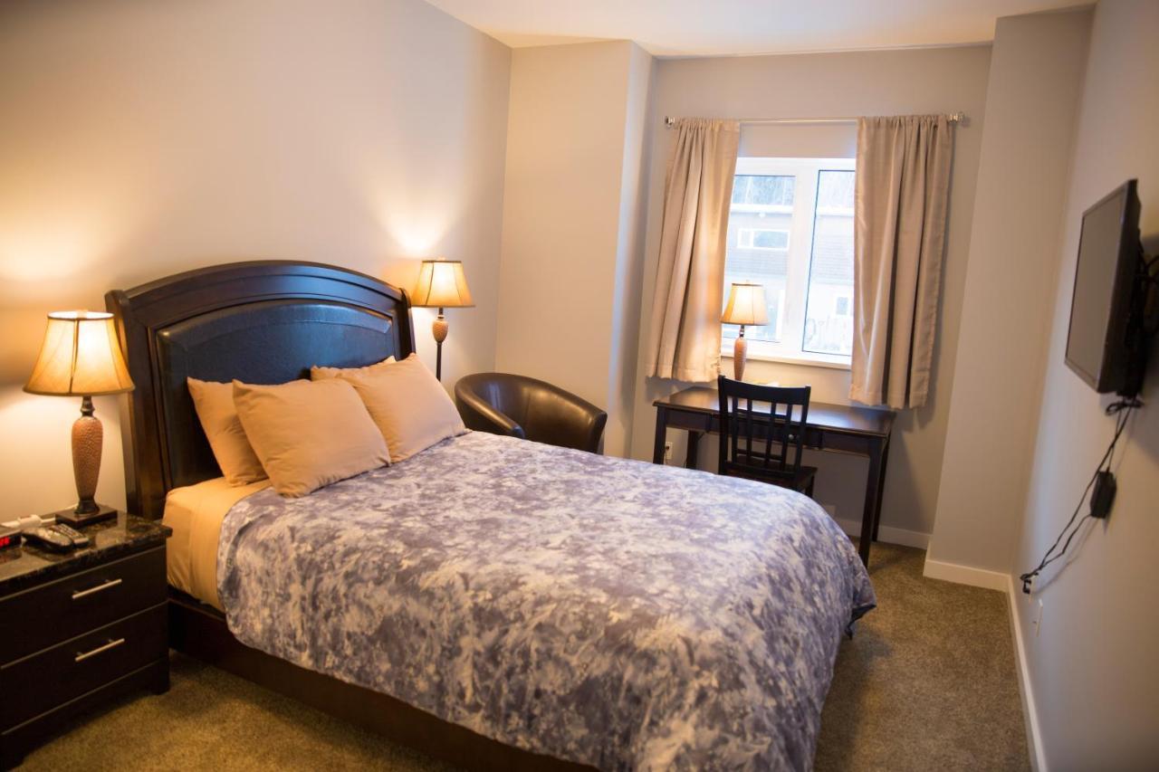 Downtown Whitehorse 4 Bedrooms Deluxe Condo Exterior foto